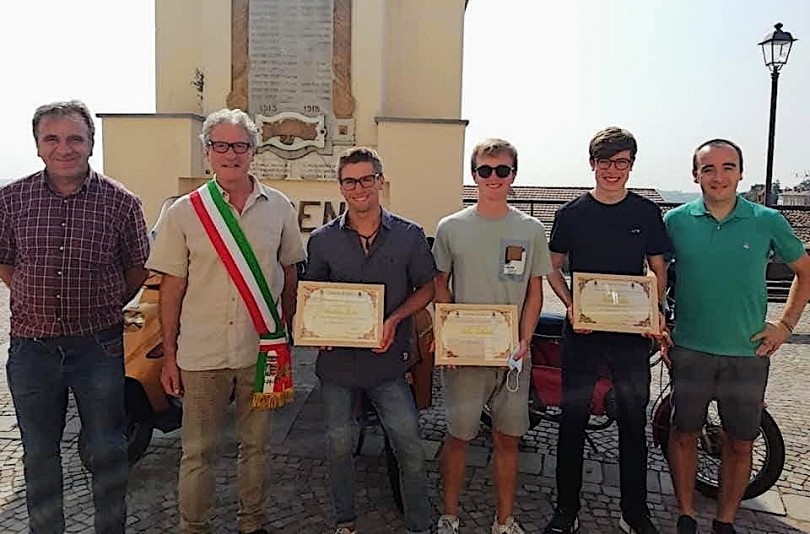 Dalla Baviera a Tonco: 665 chilometri in motorino...